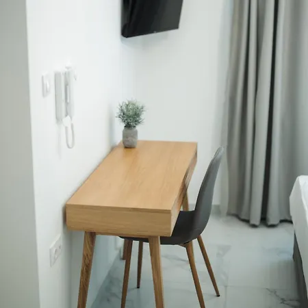 Karnayo Apartment
