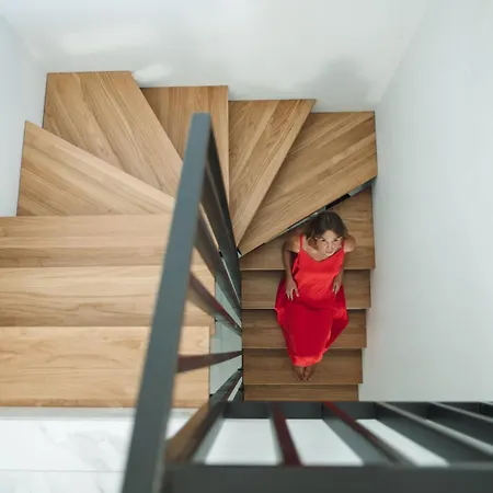 Karnayo Apartment