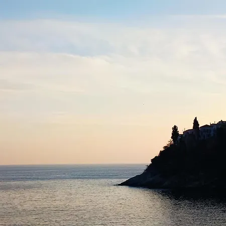 Karnayo *